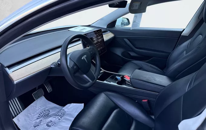 TESLA MODEL 3 Standard Range Plus RWD photo 11 212946