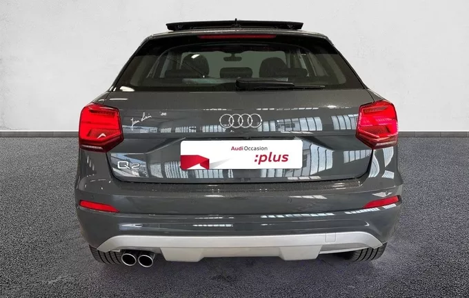 AUDI Q2 35 TFSI COD 150 S tronic 7 Design Luxe extérieur arrière 2130679