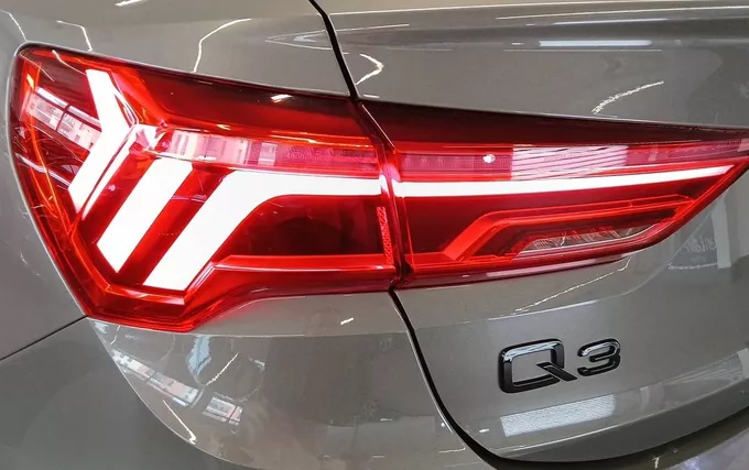 AUDI Q3 Sportback 35 TDI 150 ch S tronic 7 S line photo 20 2130995