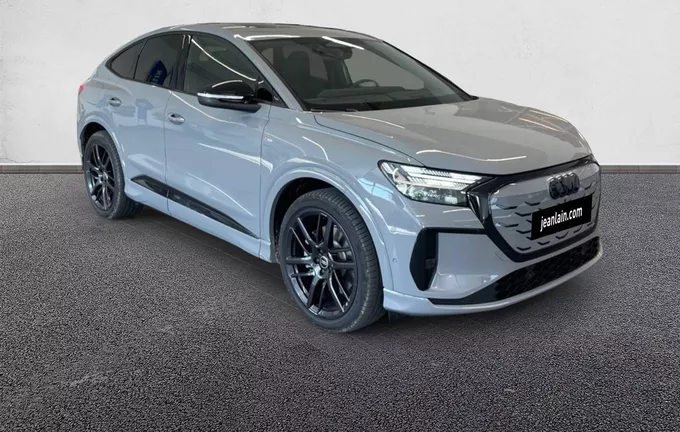 AUDI Q4 E-TRON Q4 Sportback e-tron Performance extérieur trois quart avant droit 9501