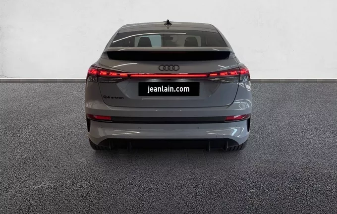 AUDI Q4 E-TRON Q4 Sportback e-tron Performance extérieur arrière 9501