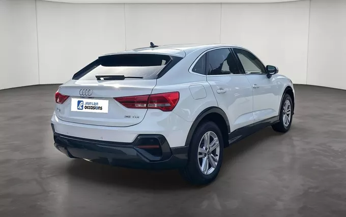 AUDI Q3 Sportback 35 TDI 150 ch S tronic 7 Design extérieur trois quart arrière droit 2132014