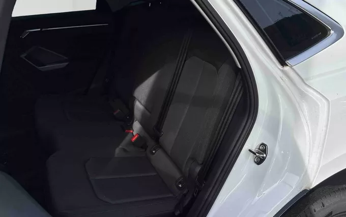 AUDI Q3 Sportback 35 TDI 150 ch S tronic 7 Design photo 17 2132014