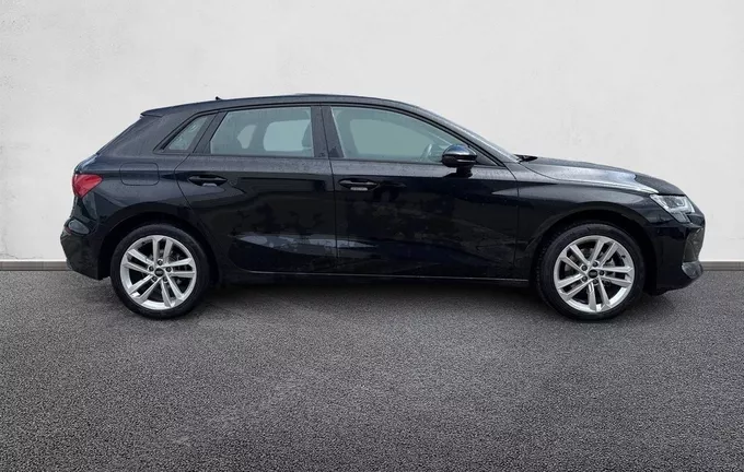 AUDI A3 Sportback TFSI Mild Hybrid 150 S tronic 7 extérieur côté droit 2127646
