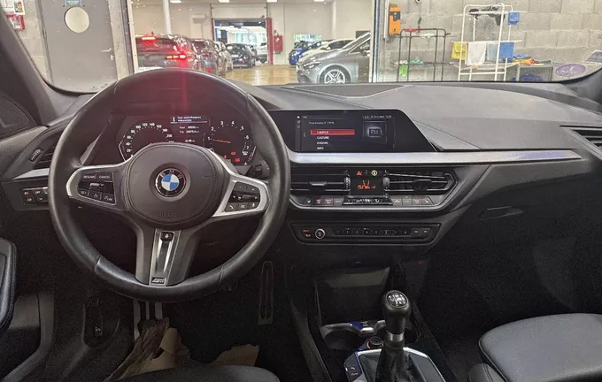 BMW SERIE 1 118i 136 ch M Sport photo 18 213451