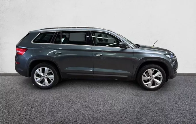 SKODA KODIAQ 2.0 TDI 190 SCR DSG7 4x4 7pl Style extérieur côté droit 213069