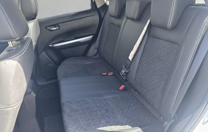 SUZUKI VITARA 1.4 Boosterjet Allgrip Hybrid Privilège photo 17 13979