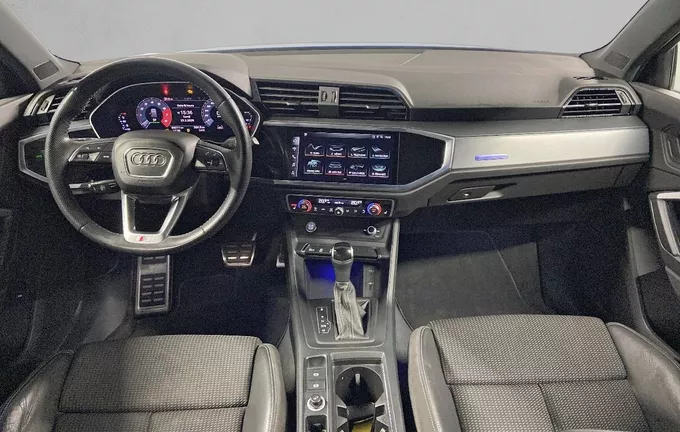 AUDI Q3 35 TFSI 150 ch S tronic 7 S line photo 18 2125431