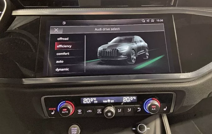 AUDI Q3 35 TFSI 150 ch S tronic 7 S line photo 19 2125431