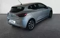 Miniature RENAULT CLIO E-Tech 140 Intens extérieur trois quart arrière droit 460701