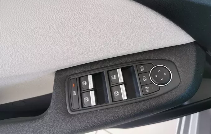 RENAULT CLIO E-Tech 140 Intens photo 20 460701