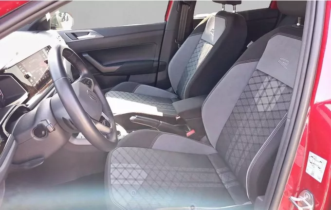 VOLKSWAGEN TAIGO 1.5 TSI 150 DSG7 R-Line extérieur trois quart arrière droit 460318