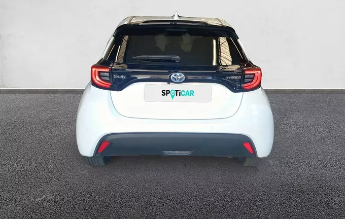 TOYOTA YARIS Hybride 116h Design extérieur trois quart arrière droit 945756
