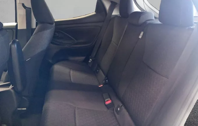 TOYOTA YARIS Hybride 116h Design photo 12 945756