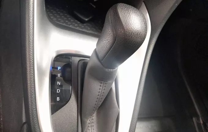 TOYOTA YARIS Hybride 116h Design photo 14 945756