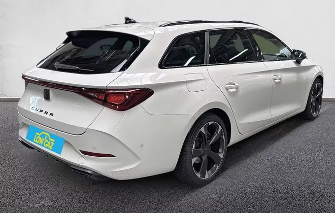 CUPRA LEON Sportstourer 1.5 eTSI 150 ch DSG7 V extérieur trois quart arrière droit 213592