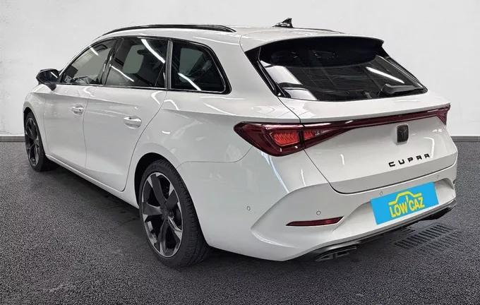 CUPRA LEON Sportstourer 1.5 eTSI 150 ch DSG7 V extérieur trois quart arrière gauche 213592