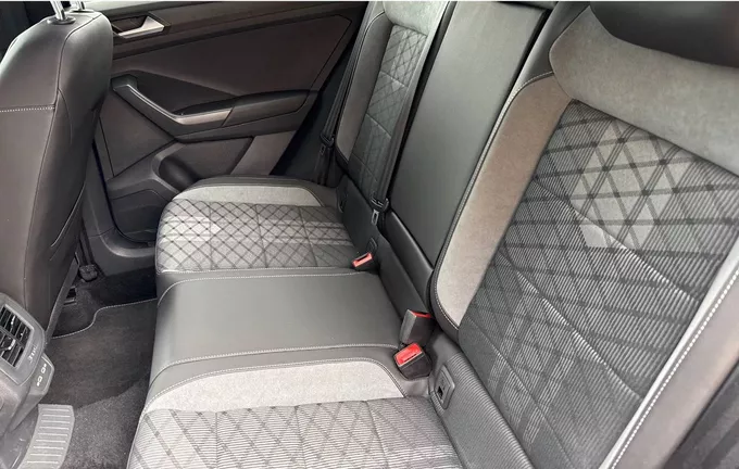 VOLKSWAGEN T-ROC 1.5 TSI EVO2 150 Start/Stop DSG7 R-Line Edition extérieur arrière 2125980