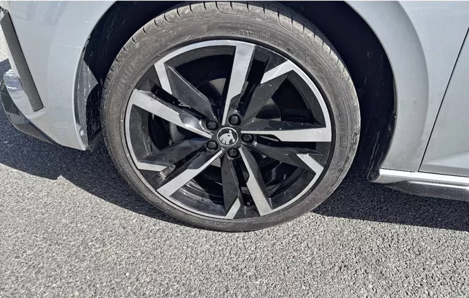 SKODA SCALA 1.0 TSI Evo 2 116 ch DSG7 Monte-Carlo photo 12 2128161