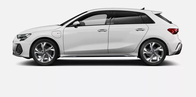 AUDI A3 Sportback TFSI e Hybride rechargeable 204 S tronic 6 S line extérieur trois quart avant gauche 5657
