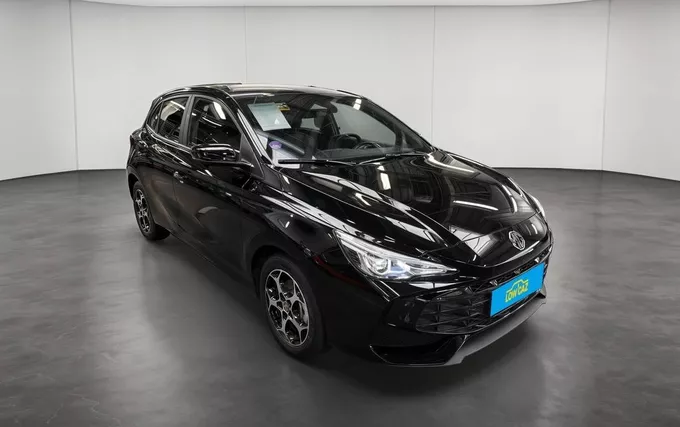 MG MG3 1.5 L Hybrid+ 195 ch Luxury extérieur trois quart avant droit 213690