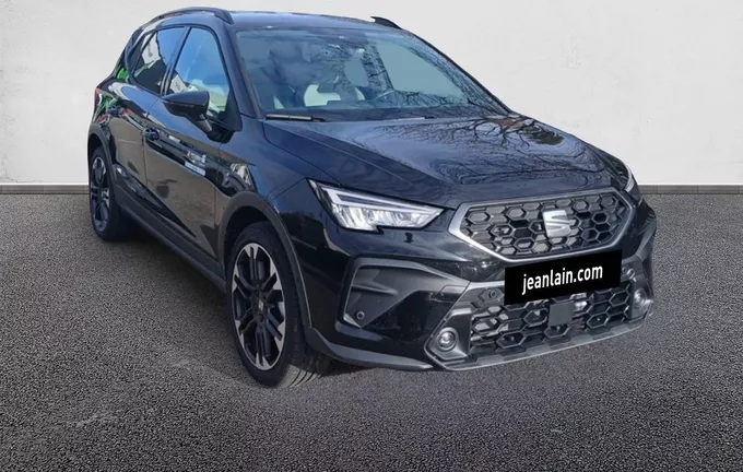 SEAT ARONA 1.0 TSI 115 ch Start/Stop DSG7 FR extérieur trois quart avant droit 1885