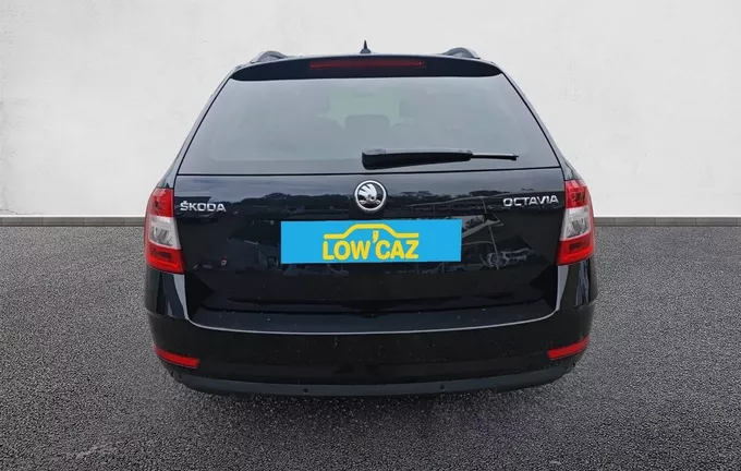 SKODA OCTAVIA Combi 2.0 TDI 150 ch SCR FAP DSG7 Business extérieur arrière 213274