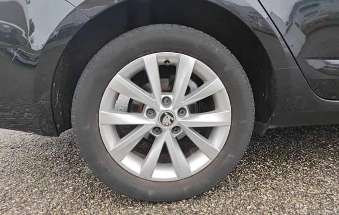 SKODA OCTAVIA Combi 2.0 TDI 150 ch SCR FAP DSG7 Business photo 9 213274