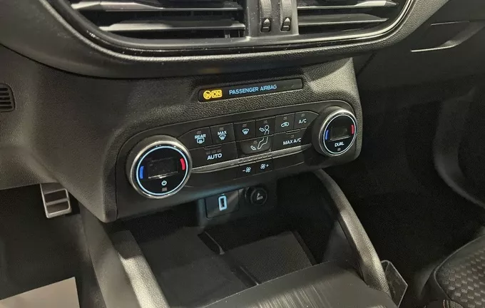 FORD FOCUS 1.5 EcoBlue 120 S&S BVA8 ST Line photo 14 2130599