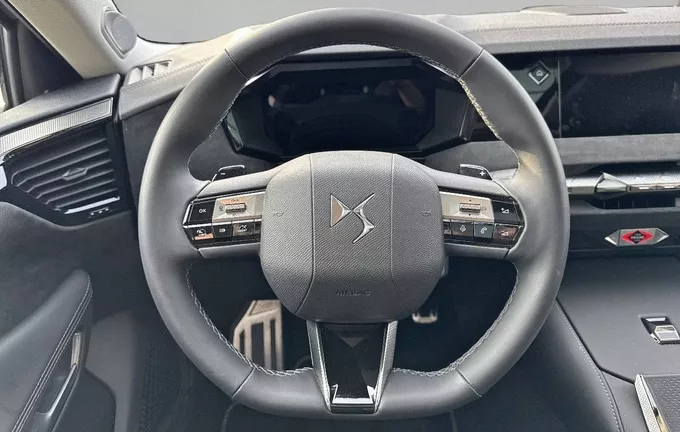 DS DS4 DS 4 Hybride 136 e-DCT6 Etoile - Alcantara photo 12 000457