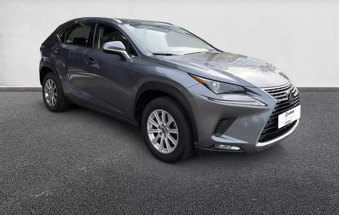 LEXUS NX 300h 2WD Pack extérieur trois quart avant droit 1103375