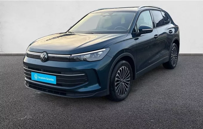 VOLKSWAGEN TIGUAN 1.5 eTSI 131ch DSG7 VW Edition extérieur trois quart avant gauche 2124019