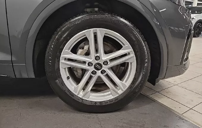 AUDI Q5 35 TDI 163 S tronic 7 S line photo 9 2128501