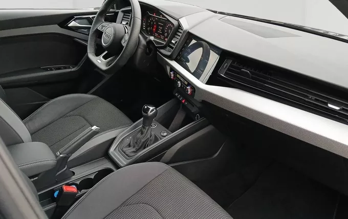 AUDI A1 Sportback 35 TFSI 150 ch S tronic 7 S Line photo 19 2131962
