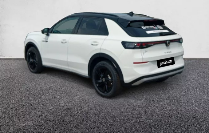 VOLKSWAGEN T-ROC 1.5 eTSI EVO2 Hybrid 150 ch DSG7 Style extérieur trois quart arrière gauche 1695