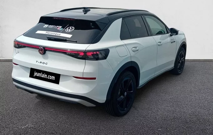 VOLKSWAGEN T-ROC 1.5 eTSI EVO2 Hybrid 150 ch DSG7 Style extérieur trois quart arrière droit 1695