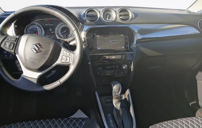 SUZUKI VITARA 1.5 Dualjet Allgrip Hybrid Auto Style extérieur côté gauche 946303