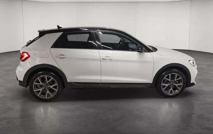 AUDI A1 Citycarver 30 TFSI 116 ch BVM6 Design Luxe extérieur côté droit 2131945