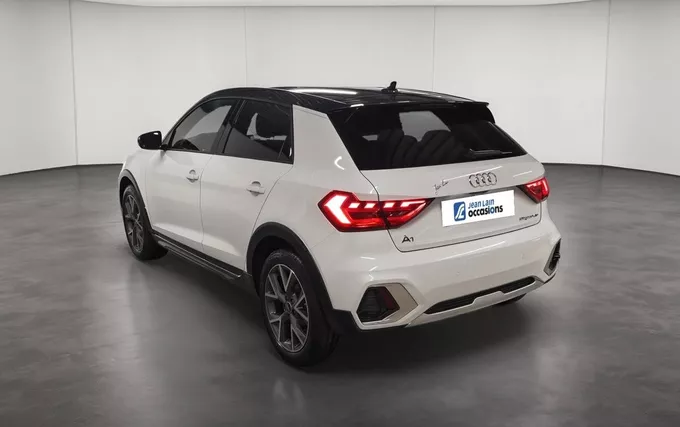 AUDI A1 Citycarver 30 TFSI 116 ch BVM6 Design Luxe extérieur trois quart arrière gauche 2131945