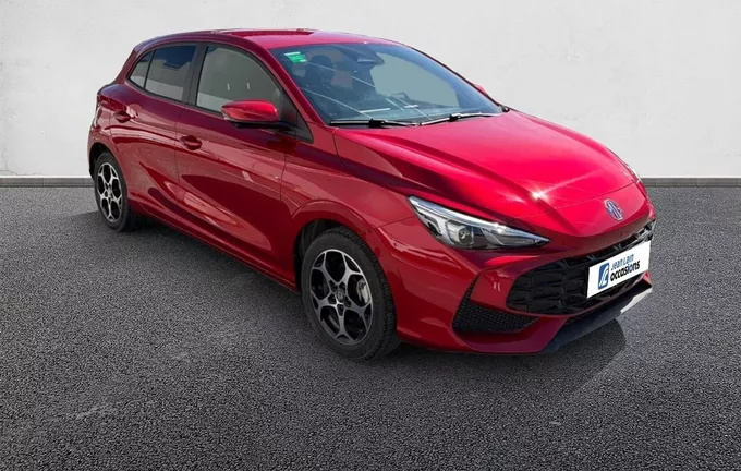MG MG3 1.5 L Hybrid+ 195 ch Luxury extérieur trois quart avant droit 601166