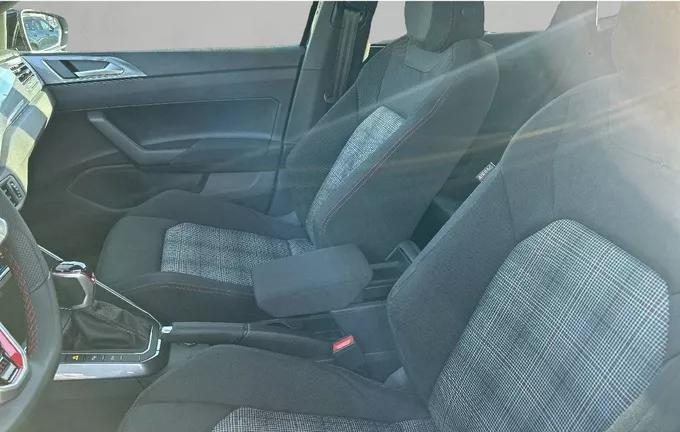 VOLKSWAGEN POLO 2.0 TSI 207 S&S DSG7 GTI extérieur trois quart arrière droit 2125148