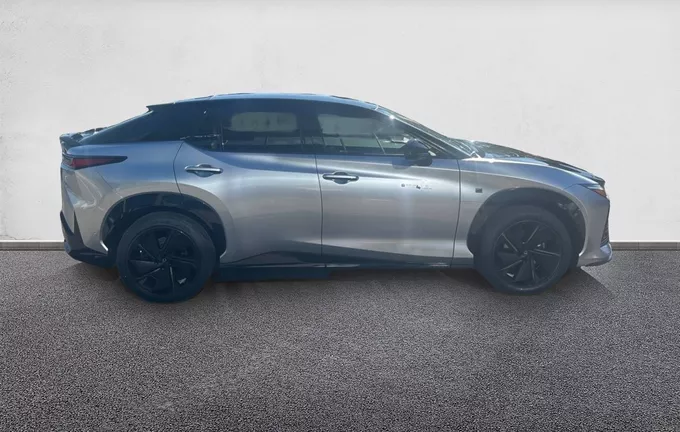 LEXUS RZ 550e F SPORT extérieur côté droit 180637