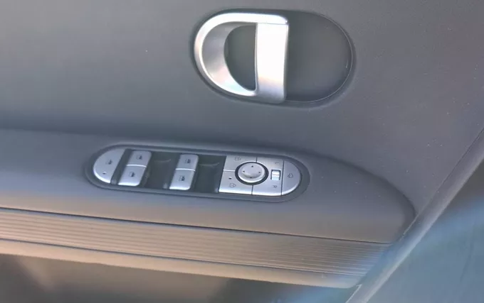 HYUNDAI IONIQ 5 58 kWh - 170 ch Intuitive photo 20 14107