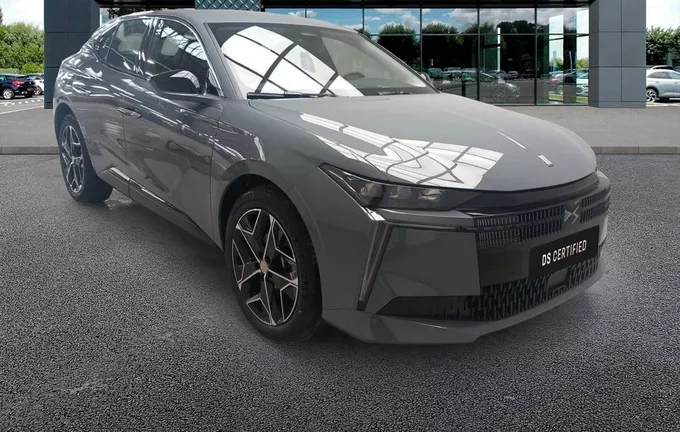 DS DS3 DS 3 Hybride 145 e-DCT6 Jules Verne extérieur trois quart avant droit 096090
