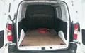 Miniature PEUGEOT PARTNER FOURGON ELECTRIQUE E-PARTNER FOURGON M 800 KG 136 CH BATTERIE 50 KWH extérieur arrière 945470