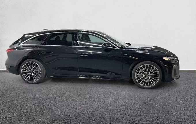 AUDI A5 Avant e-hybrid 299 ch S tronic 7 Quattro S line extérieur côté droit 8845