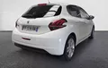 Miniature PEUGEOT 208 PureTech 82ch S&S BVM5 Signature extérieur trois quart arrière droit 213616