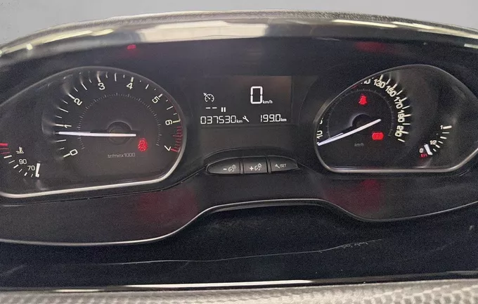 PEUGEOT 208 PureTech 82ch S&S BVM5 Signature photo 19 213616