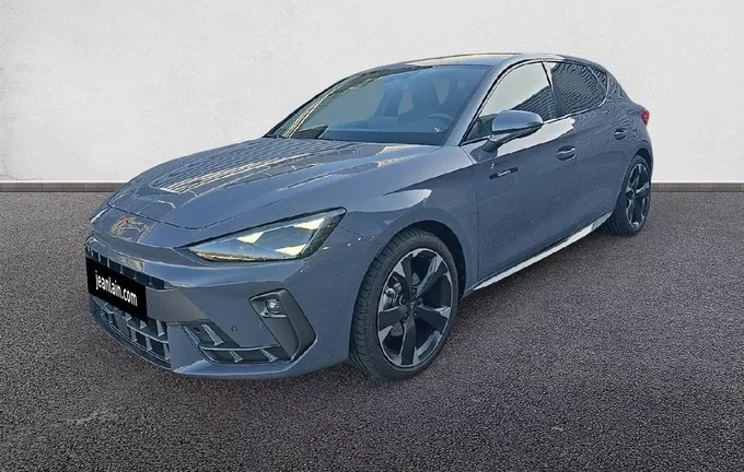 CUPRA LEON 1.5 eTSI Hybrid 150 ch DSG7 V extérieur trois quart avant gauche 1680