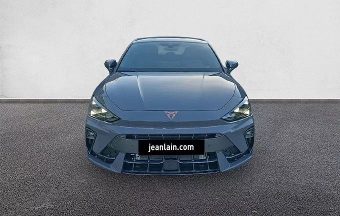 CUPRA LEON 1.5 eTSI Hybrid 150 ch DSG7 V extérieur avant 1680